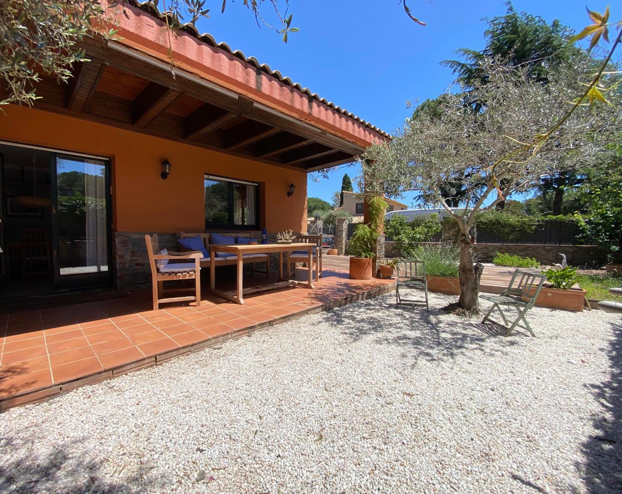 Casa Ras Villa Montrás Екстериор снимка